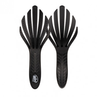 WetBrush Go Green Curl Detangler Black