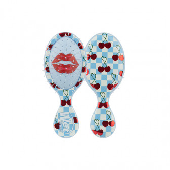 Wet Brush Rodeo Rebel Mini Detangler - Sweet Cherry Wet Brush Rodeo Rebel Mini Detangler - Sweet Cherry