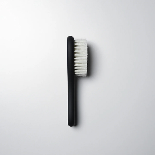 L3VEL3 Soft Bristle Brush