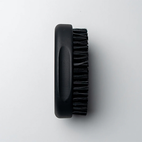 L3VEL3 Soft Palm Brush